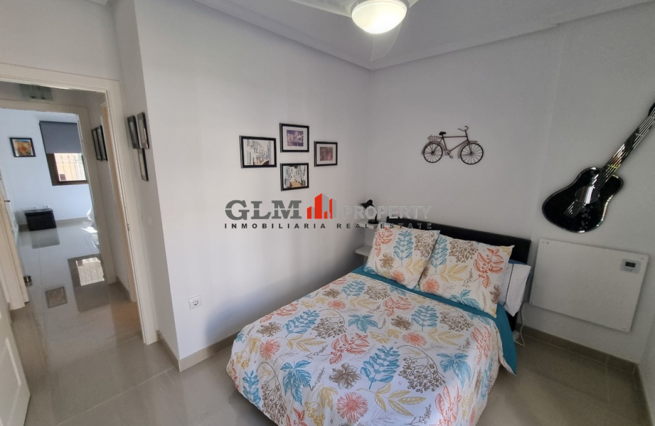 Resale - Apartment - Los Alcázares - Playa III