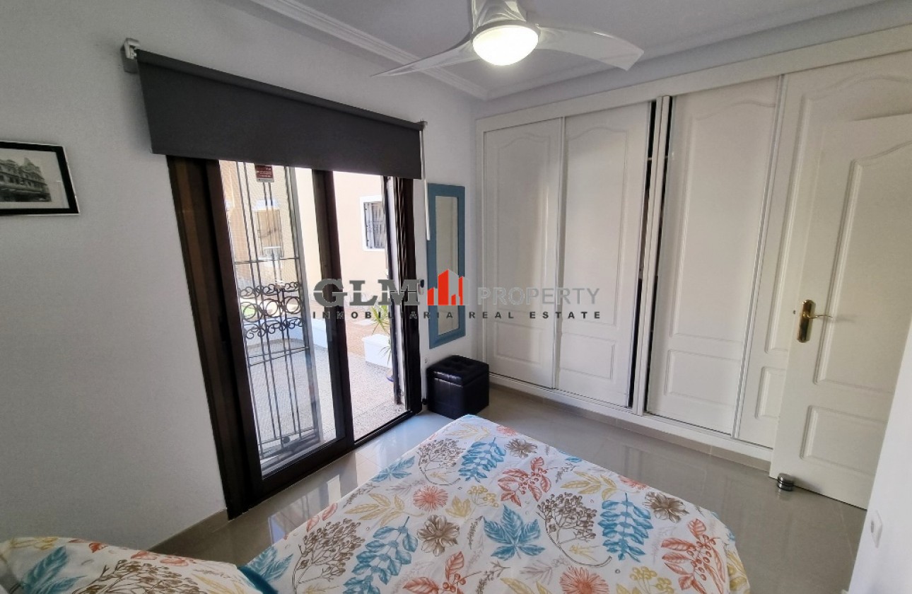 Resale - Apartment - Los Alcázares - Playa III