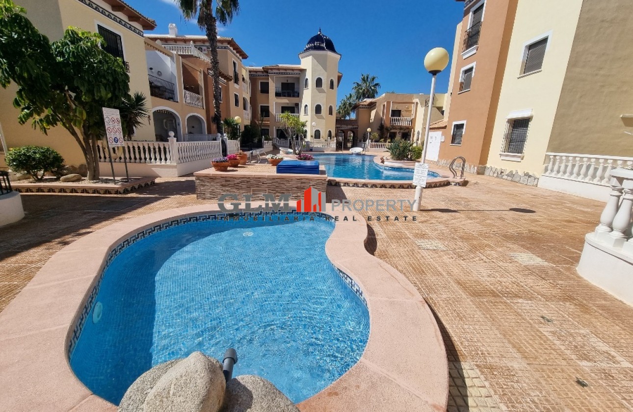 Resale - Apartment - Los Alcázares - Playa III