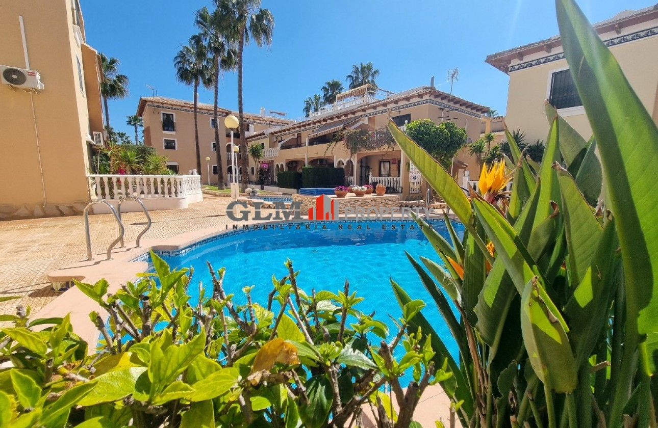 Resale - Apartment - Los Alcázares - Playa III