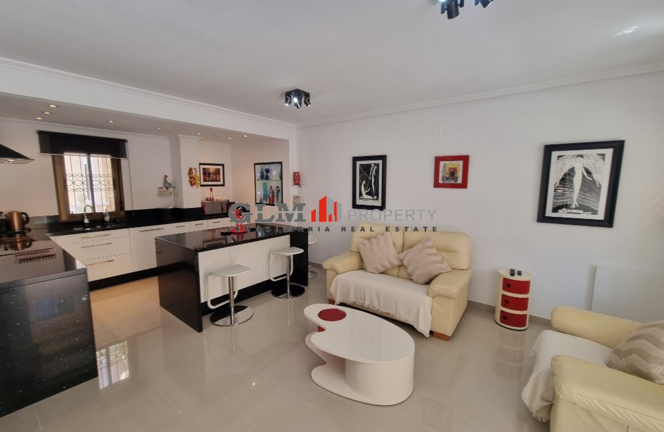 Resale - Apartment - Los Alcázares - Playa III