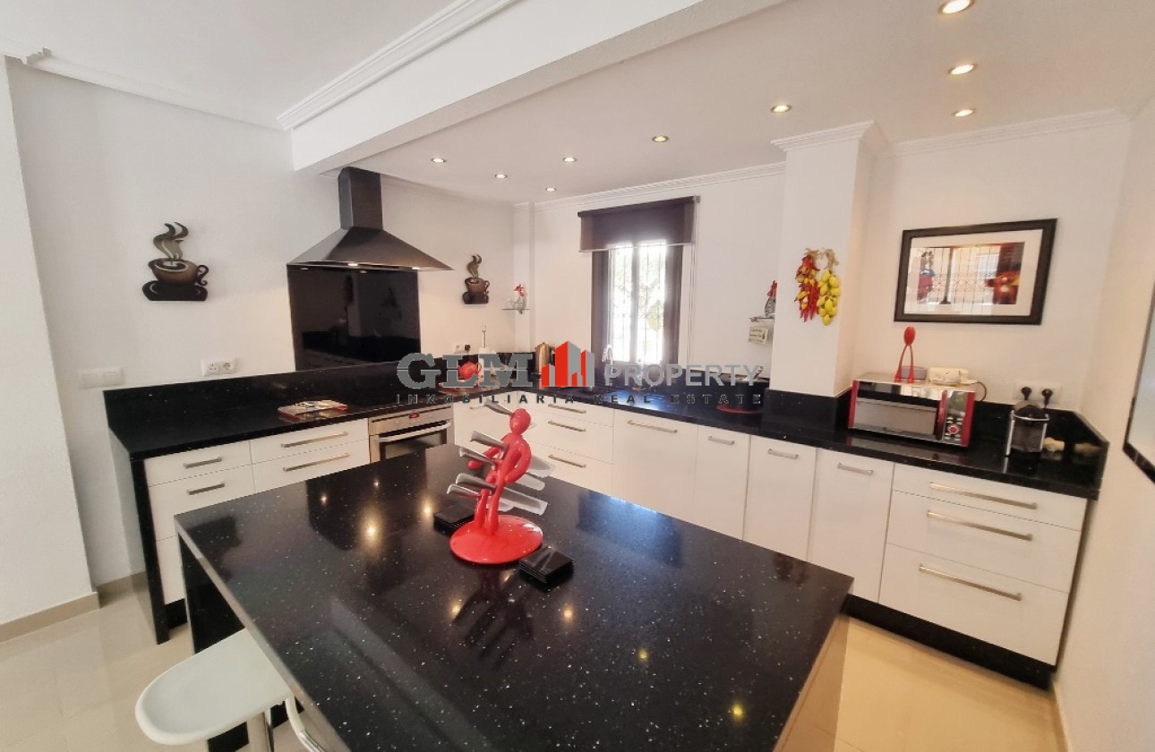 Resale - Apartment - Los Alcázares - Playa III