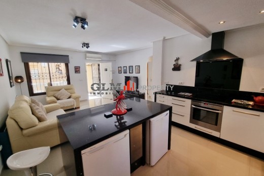 Resale - Apartment - Los Alcázares - Playa III