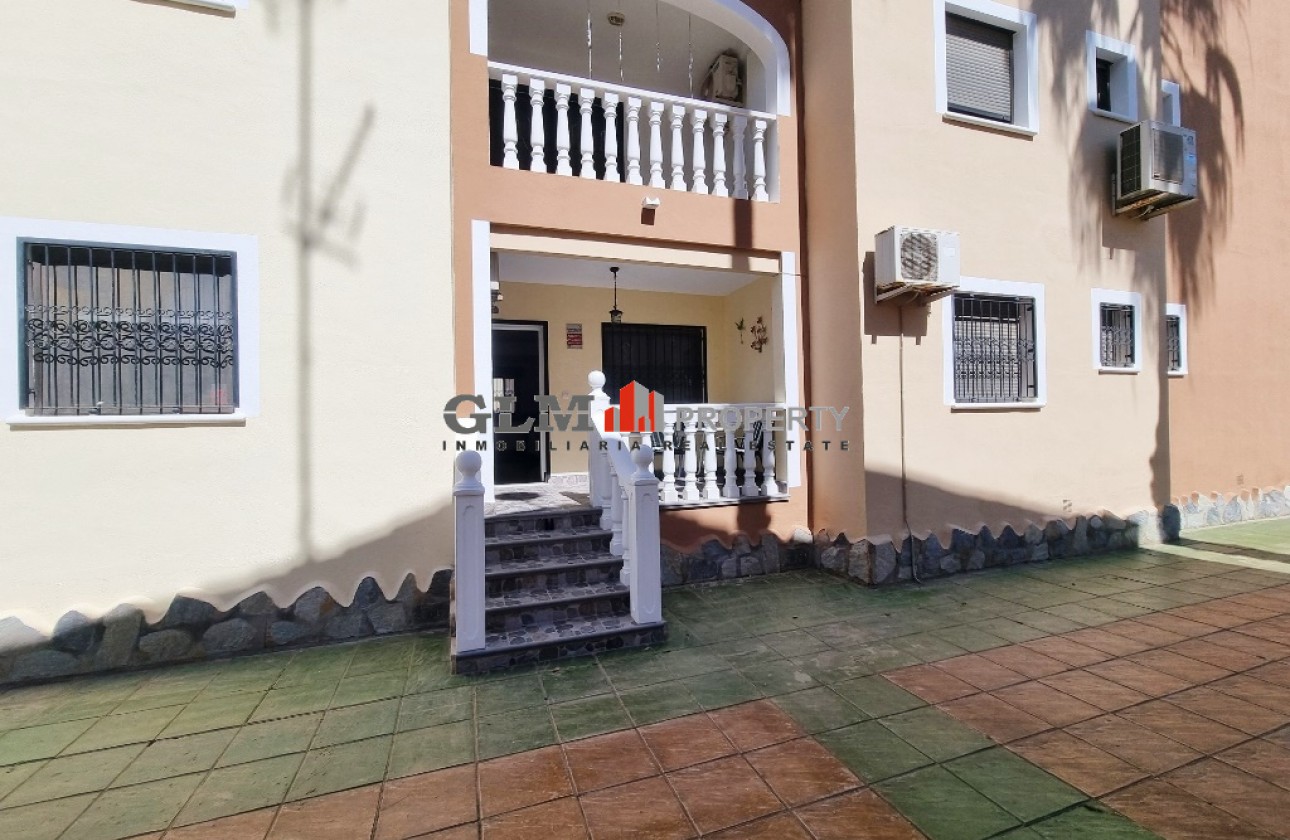 Resale - Apartment - Los Alcázares - Playa III
