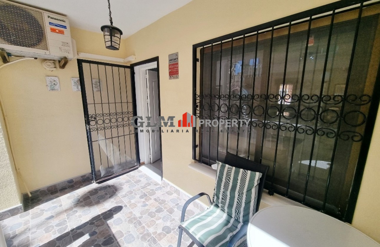 Resale - Apartment - Los Alcázares - Playa III