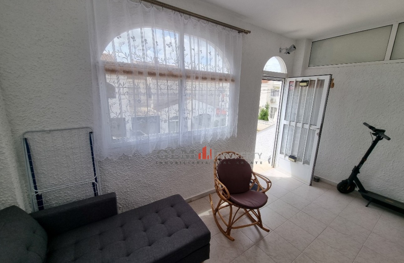 Resale - Apartment - LOS NAREJOS - Oasis