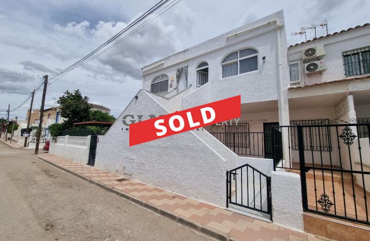 Resale - Apartment - LOS NAREJOS - Oasis