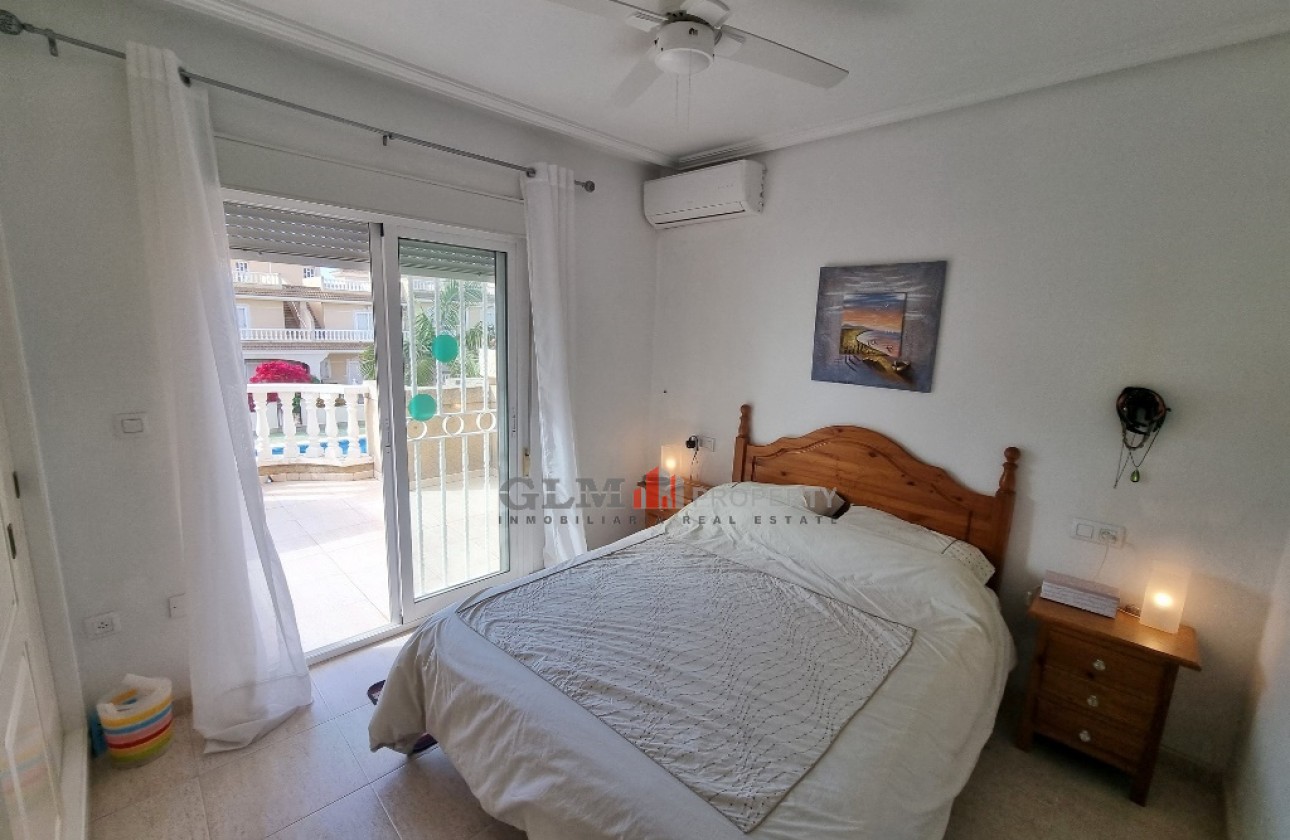 Resale - Apartment - Los Alcázares - Playa II