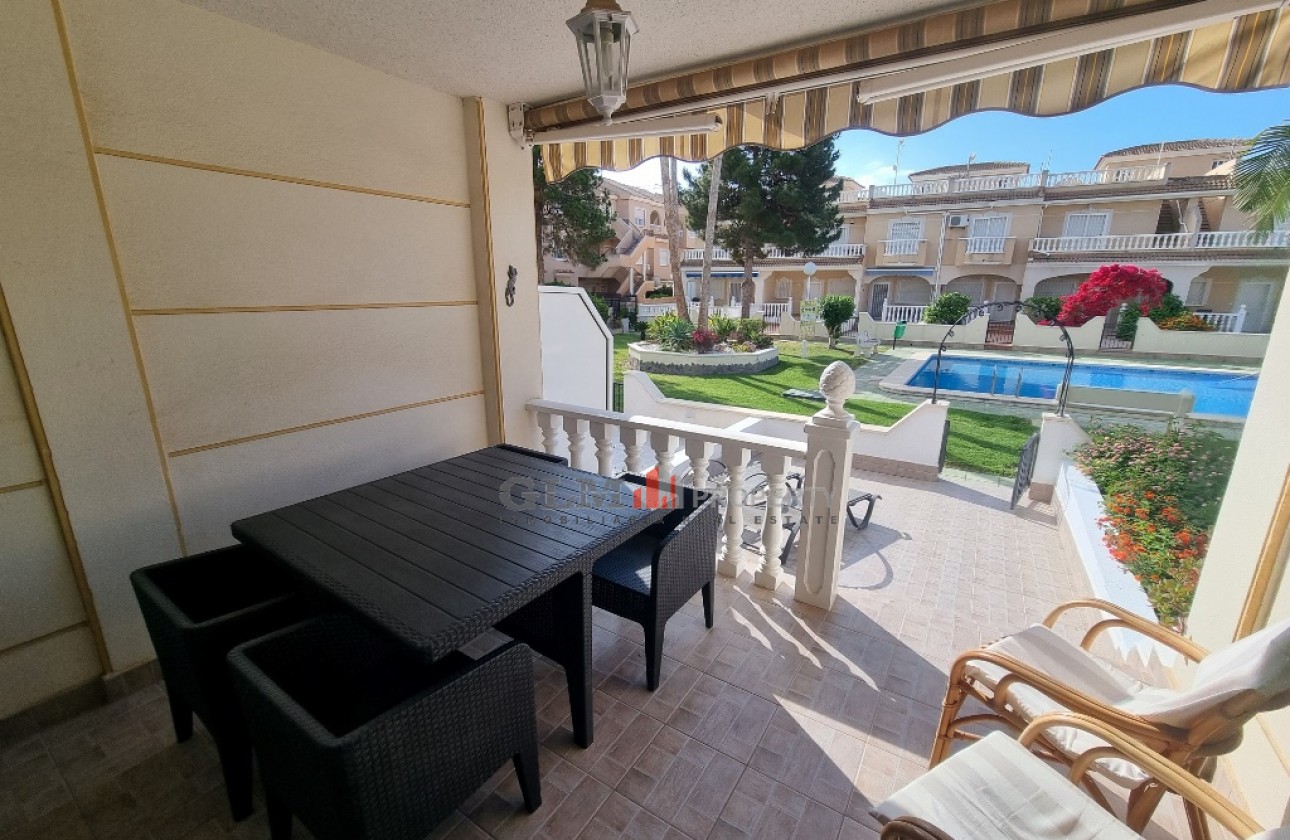 Resale - Apartment - Los Alcázares - Playa II