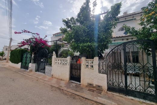 Resale - Apartment - LOS NAREJOS - Oasis