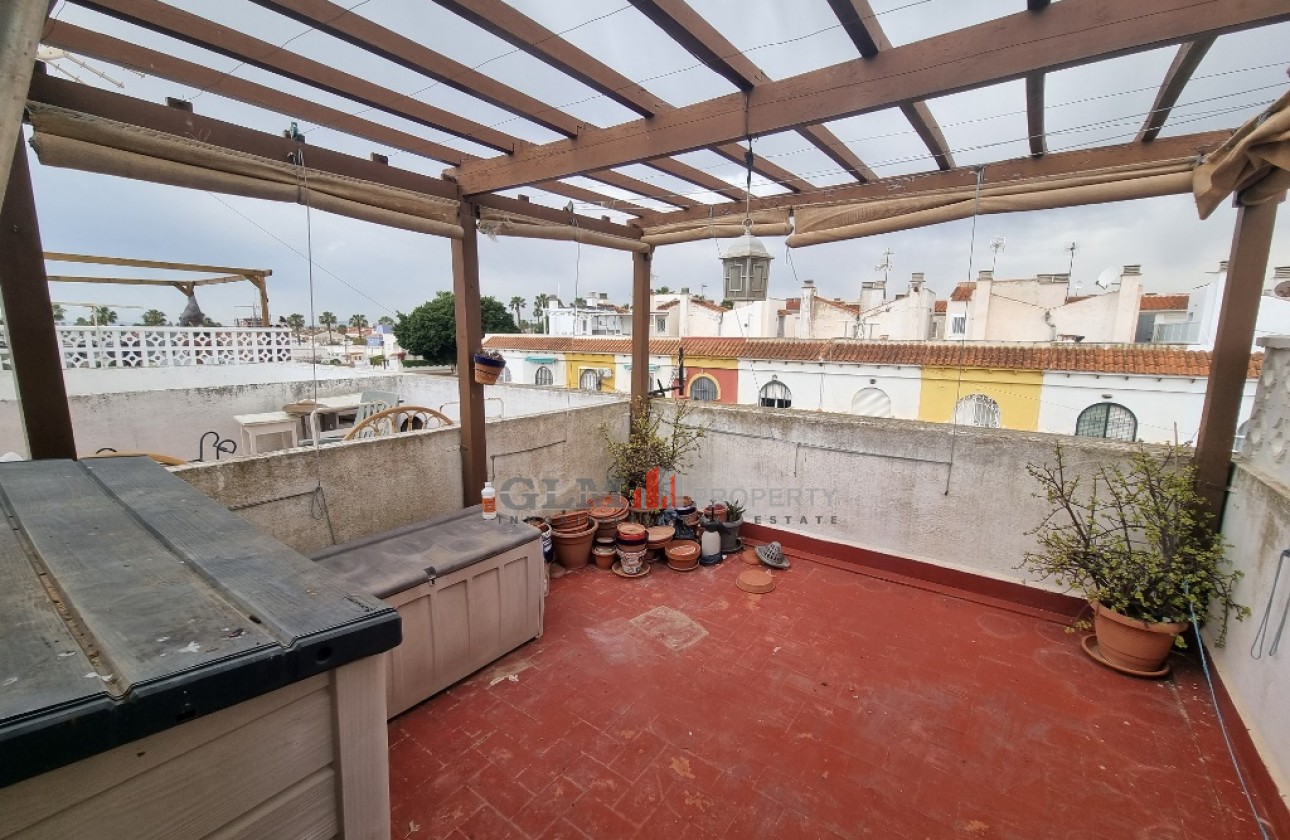 Resale - Apartment - LOS NAREJOS - Oasis