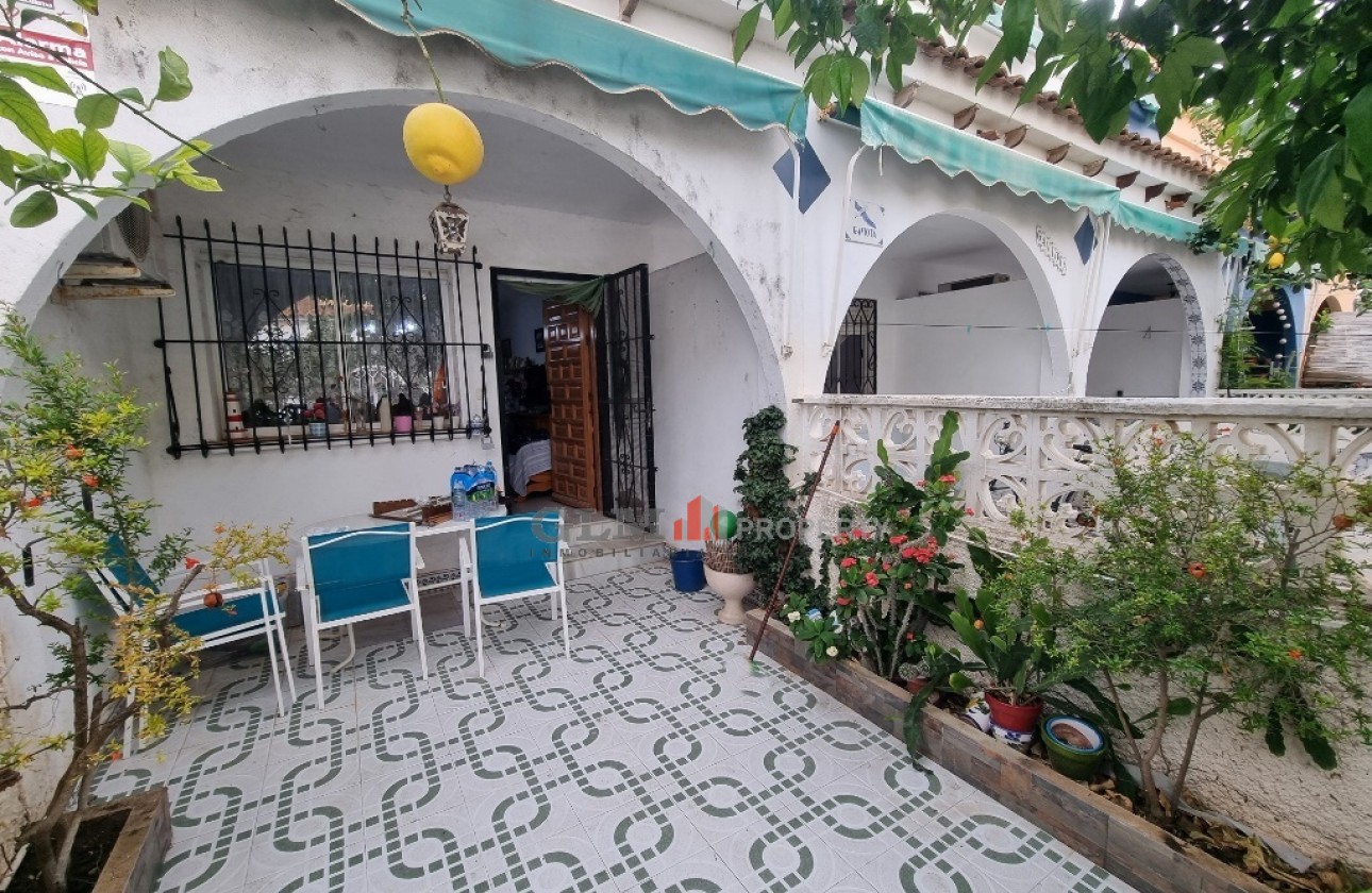 Resale - Apartment - LOS NAREJOS - Oasis