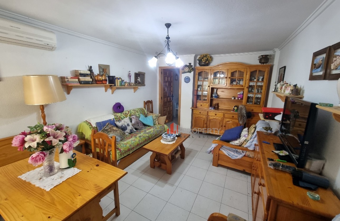 Resale - Apartment - LOS NAREJOS - Oasis
