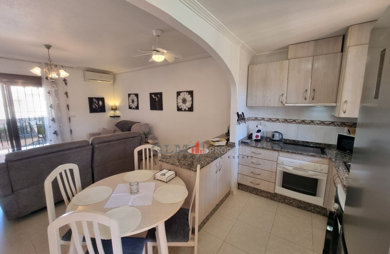 Resale - Apartment - Los Alcázares - Playa III