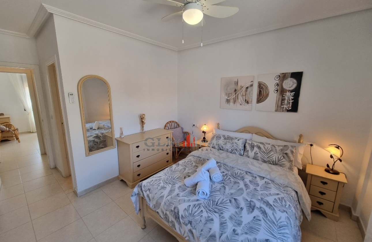 Resale - Apartment - Los Alcázares - Playa III