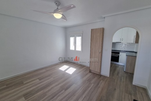 Resale - Apartment - LOS NAREJOS - Oasis