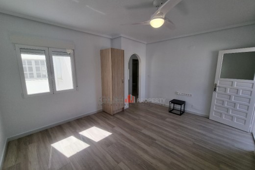 Resale - Apartment - LOS NAREJOS - Oasis