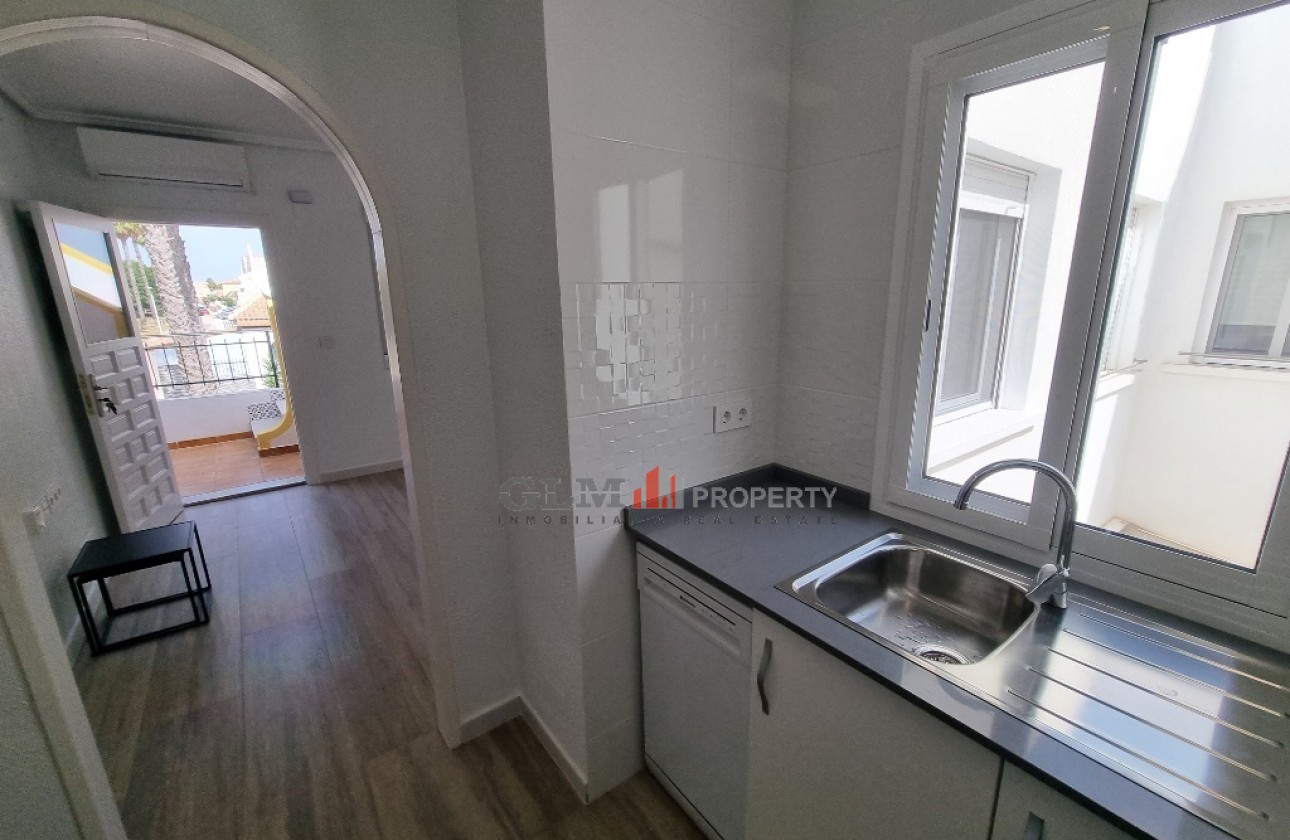 Resale - Apartment - LOS NAREJOS - Oasis