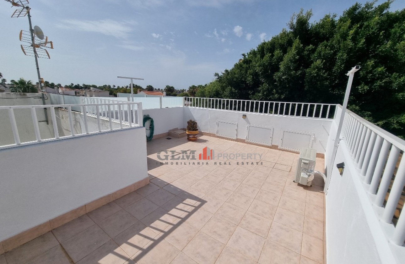 Resale - Apartment - LOS NAREJOS - Oasis