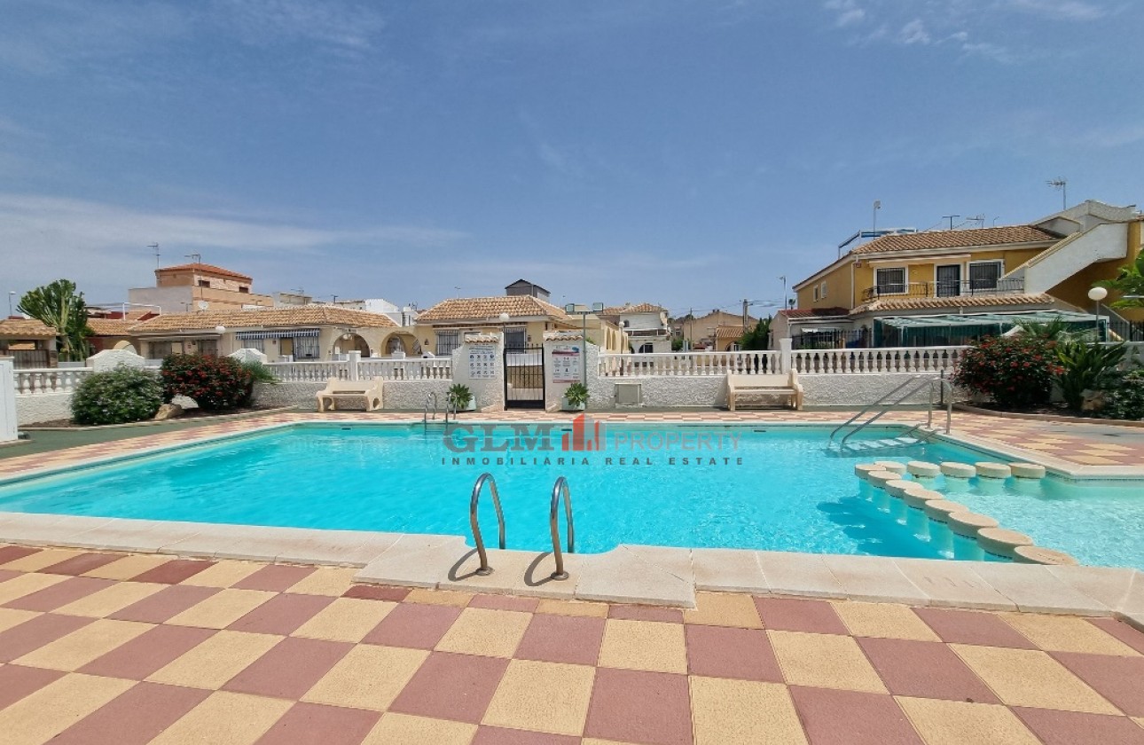 Resale - Apartment - LOS NAREJOS - Oasis