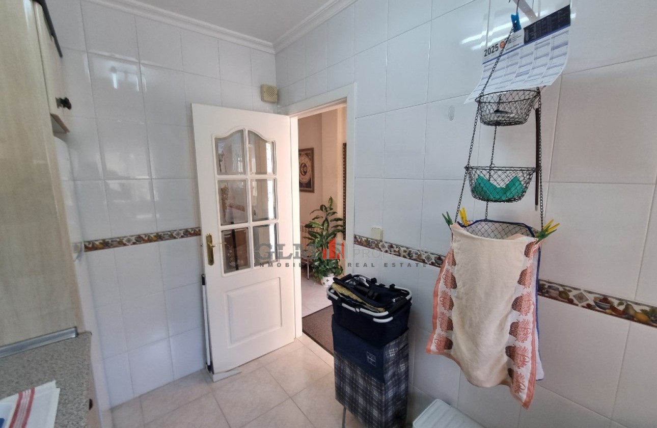 Resale - Apartment - Los Alcázares - Playa I