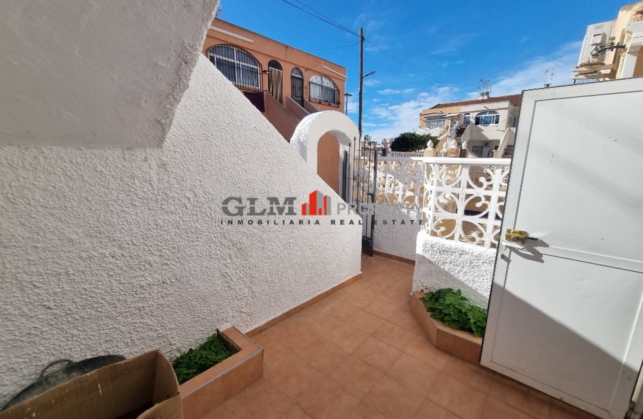 Resale - Apartment - LOS NAREJOS - Oasis