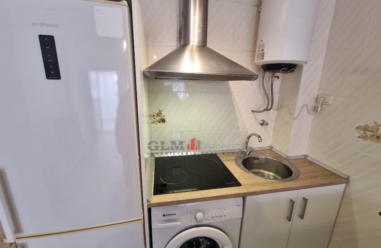 Resale - Apartment - LOS NAREJOS - Oasis