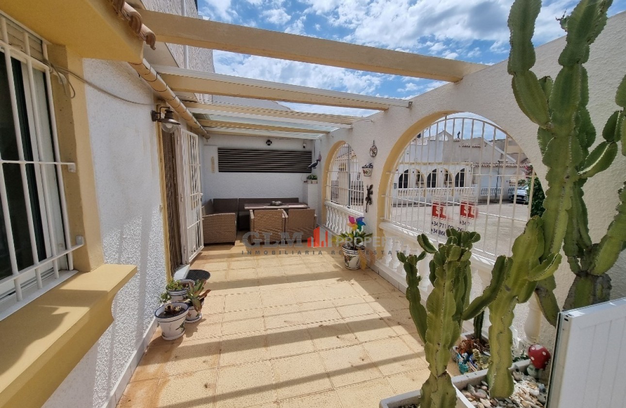 Återförsäljning -  - LOS NAREJOS - Oasis