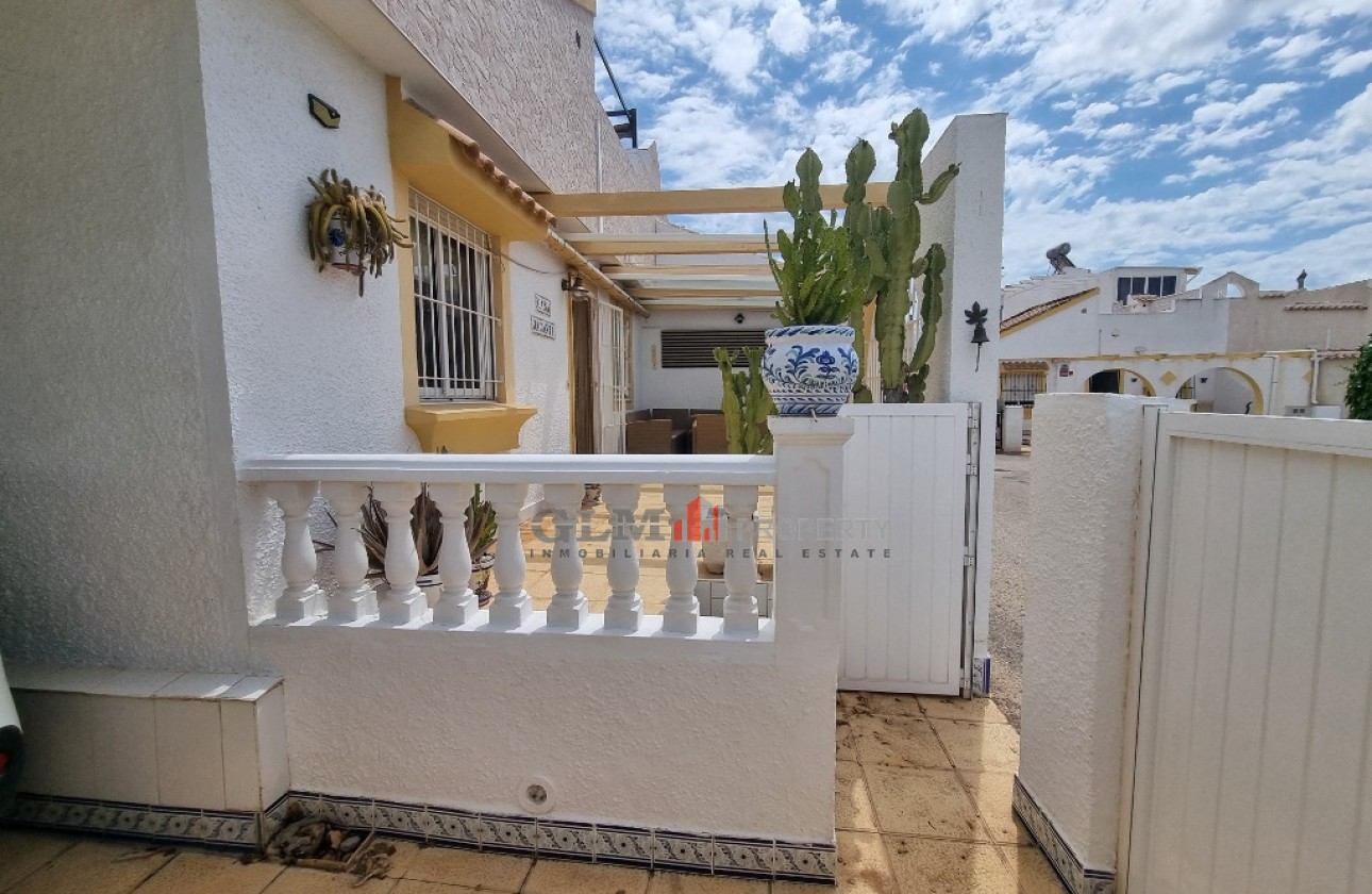 Återförsäljning -  - LOS NAREJOS - Oasis