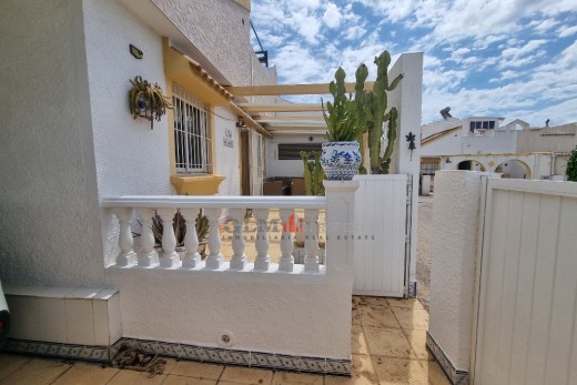 Återförsäljning -  - LOS NAREJOS - Oasis