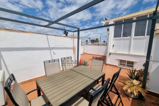 Återförsäljning -  - LOS NAREJOS - Oasis