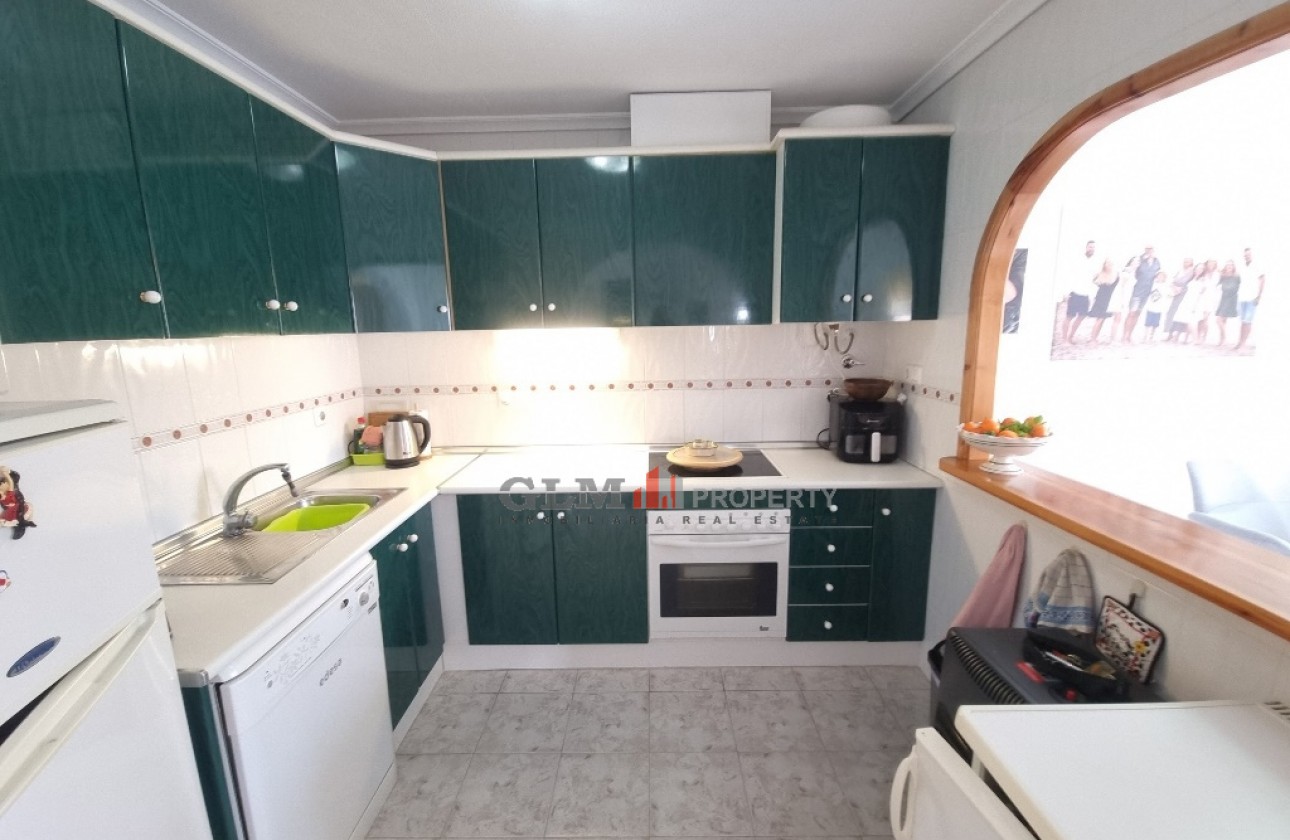 Återförsäljning -  - LOS NAREJOS - Oasis