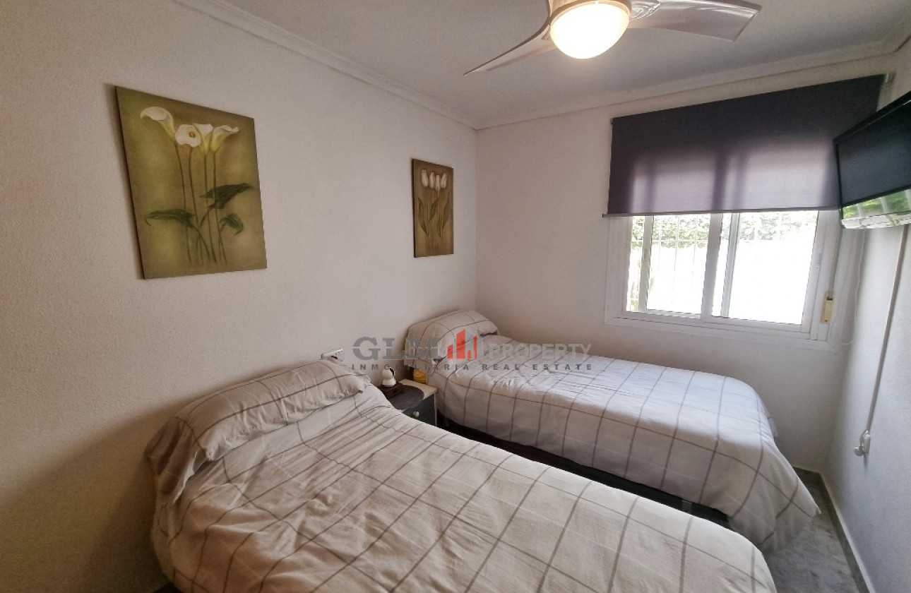 Återförsäljning -  - LOS NAREJOS - Oasis