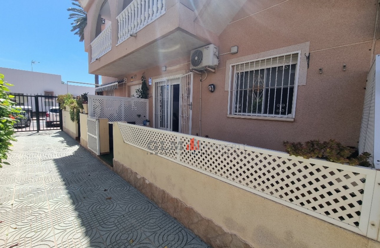 Resale - Apartment - Los Alcázares - Playa I