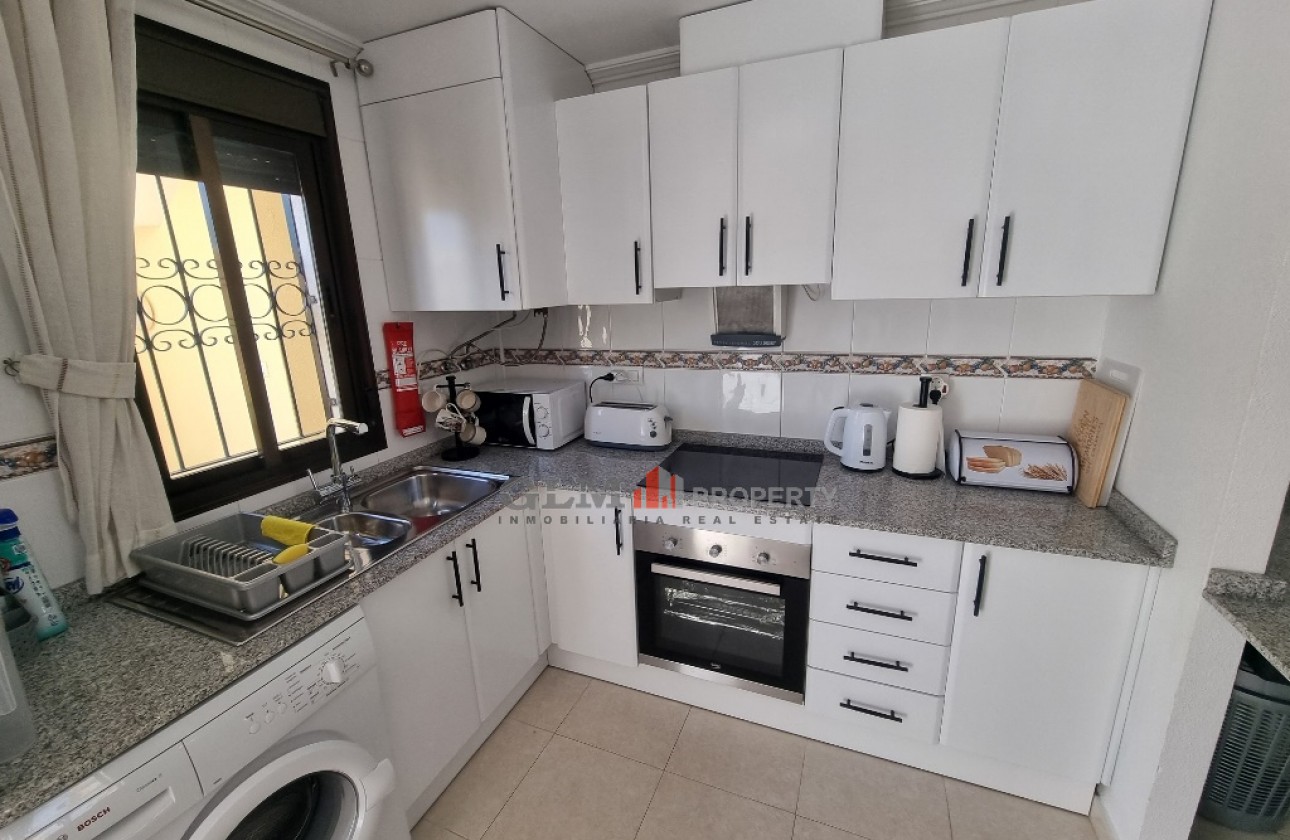 Resale - Apartment - Los Alcázares - Playa III