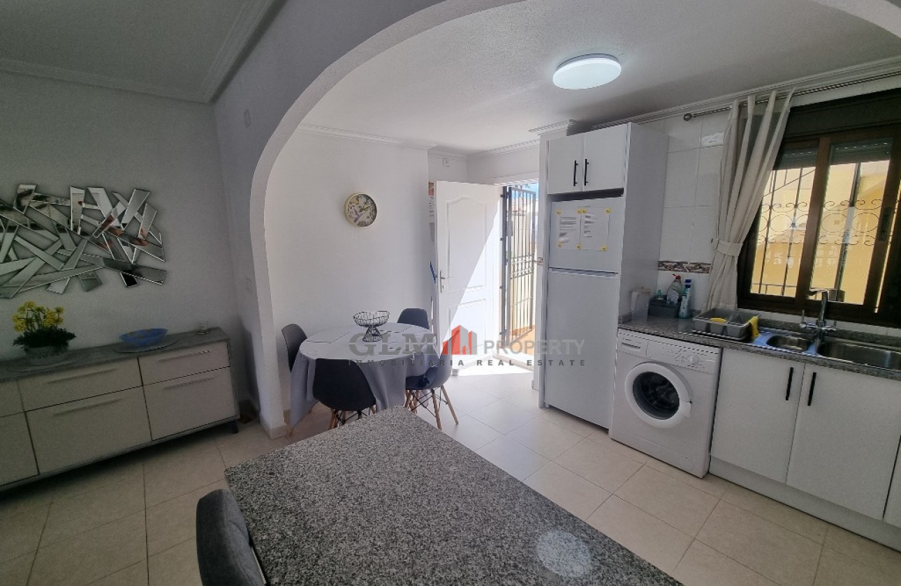 Resale - Apartment - Los Alcázares - Playa III