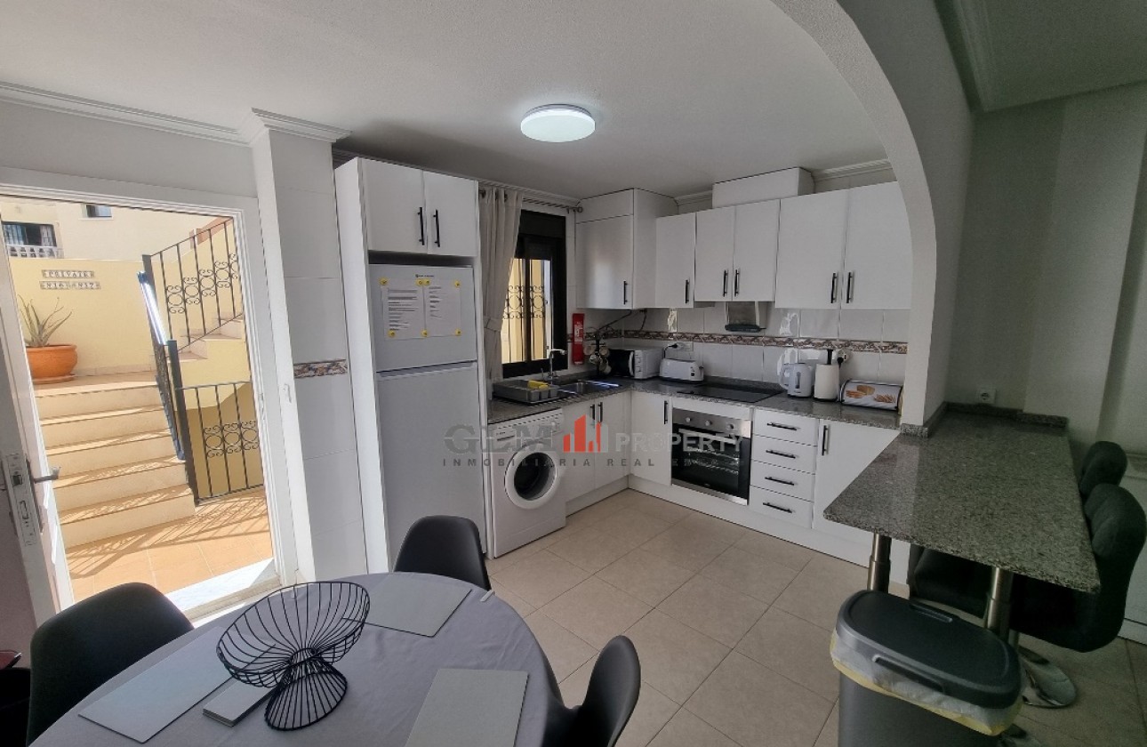 Resale - Apartment - Los Alcázares - Playa III