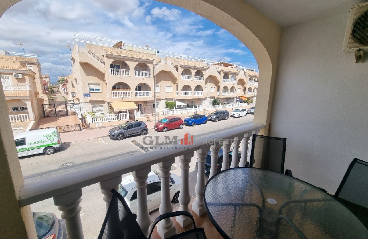 Resale - Apartment - Los Alcázares - Playa III