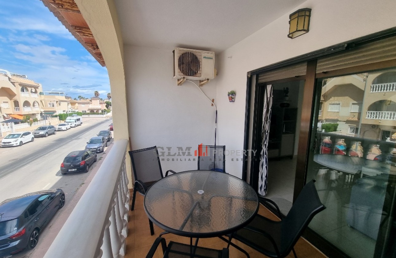 Resale - Apartment - Los Alcázares - Playa III