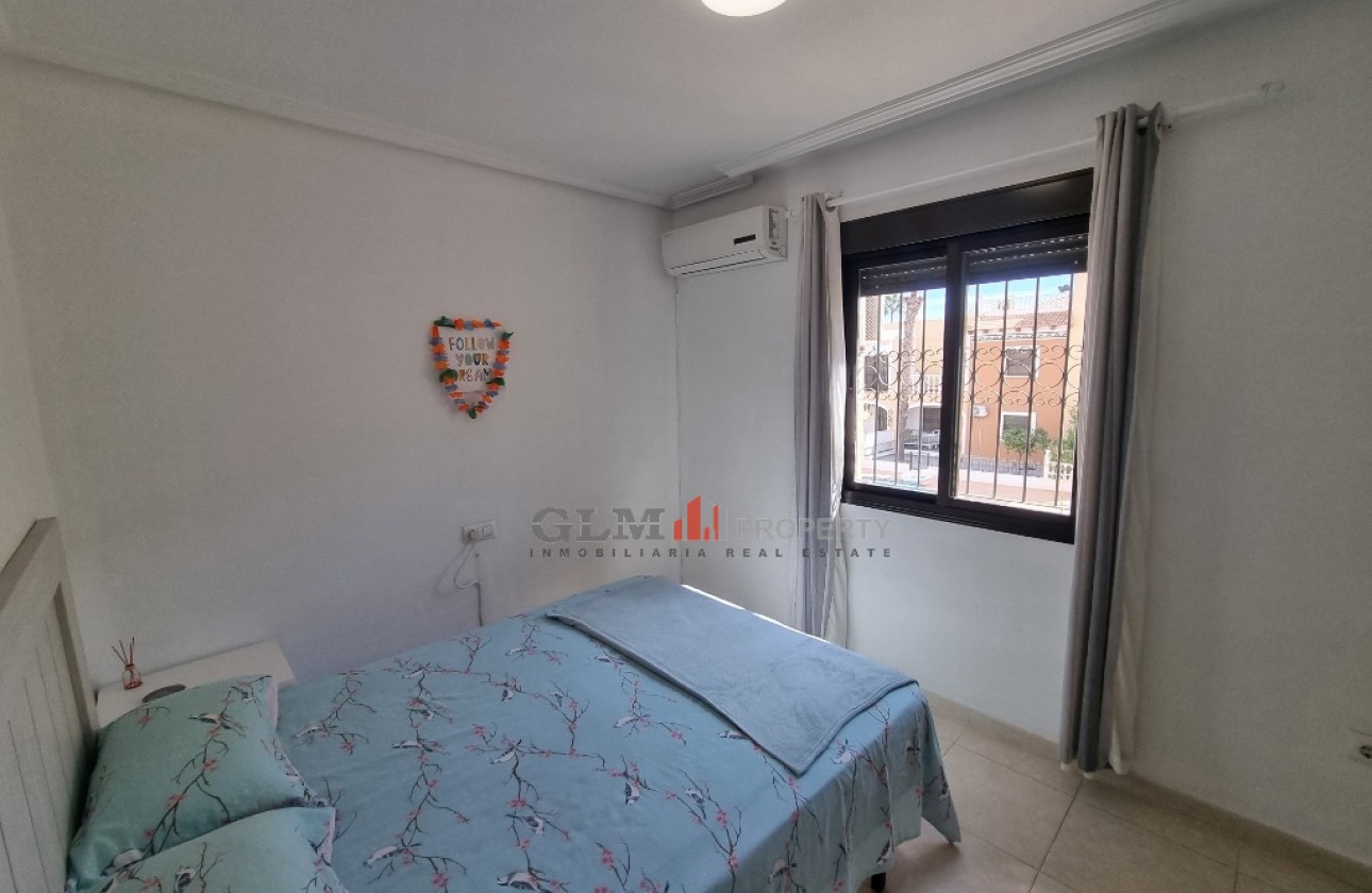 Resale - Apartment - Los Alcázares - Playa III