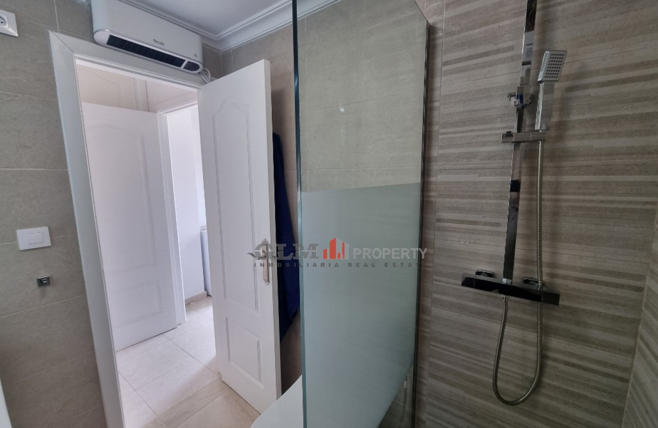 Resale - Apartment - Los Alcázares - Playa III