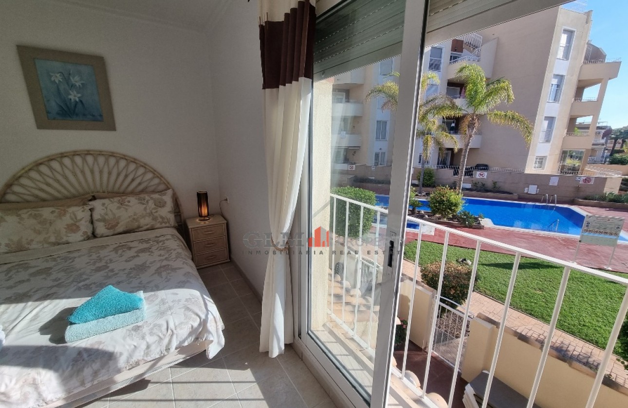 Resale - Apartment - Los Alcázares - Albatros