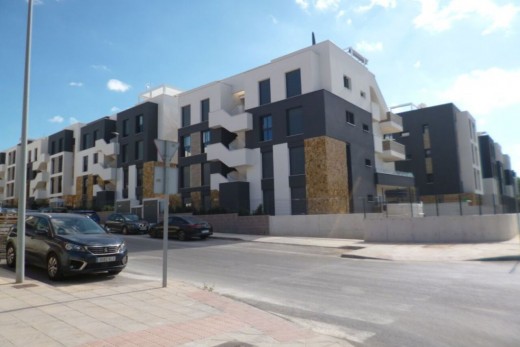 Resale - Apartment - Los Altos