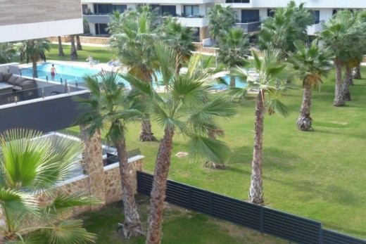 Resale - Apartment - Los Altos