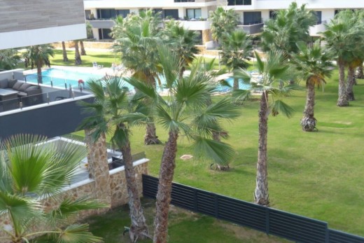 Resale - Apartment - Los Altos