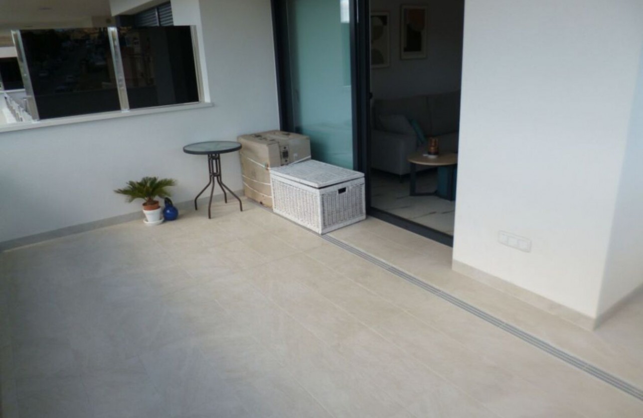 Resale - Apartment - Los Altos