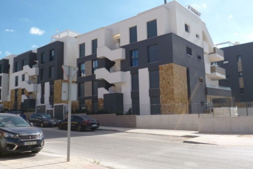 Resale - Apartment - Los Altos