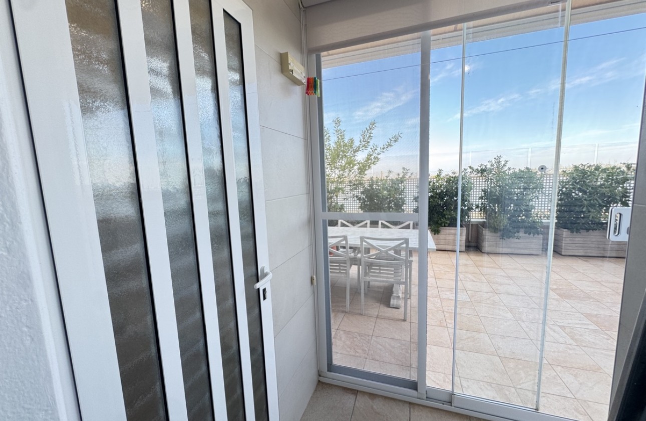 Resale - Apartment - Villamartin