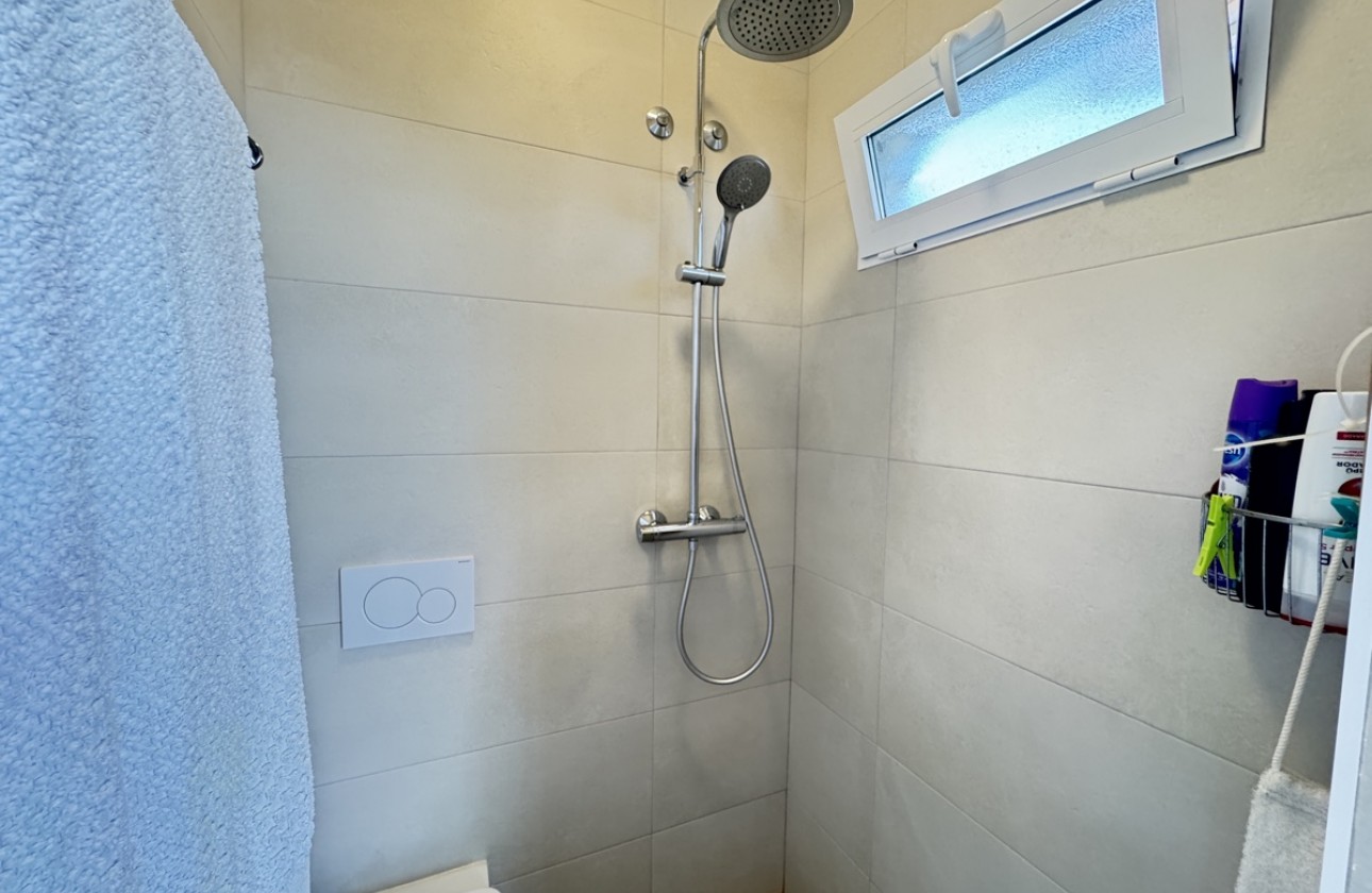 Resale - Apartment - Villamartin