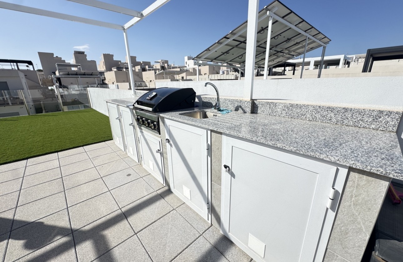 Resale - Villa - Villamartin